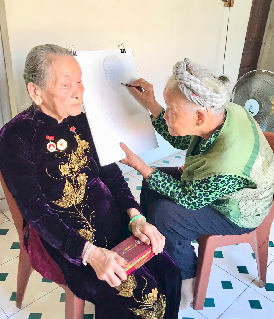 Nét vẽ tháng Tư của người họa sĩ anh hùng